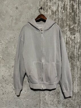 PacSun Light Gray Zip-Up Hoodie Sweater
